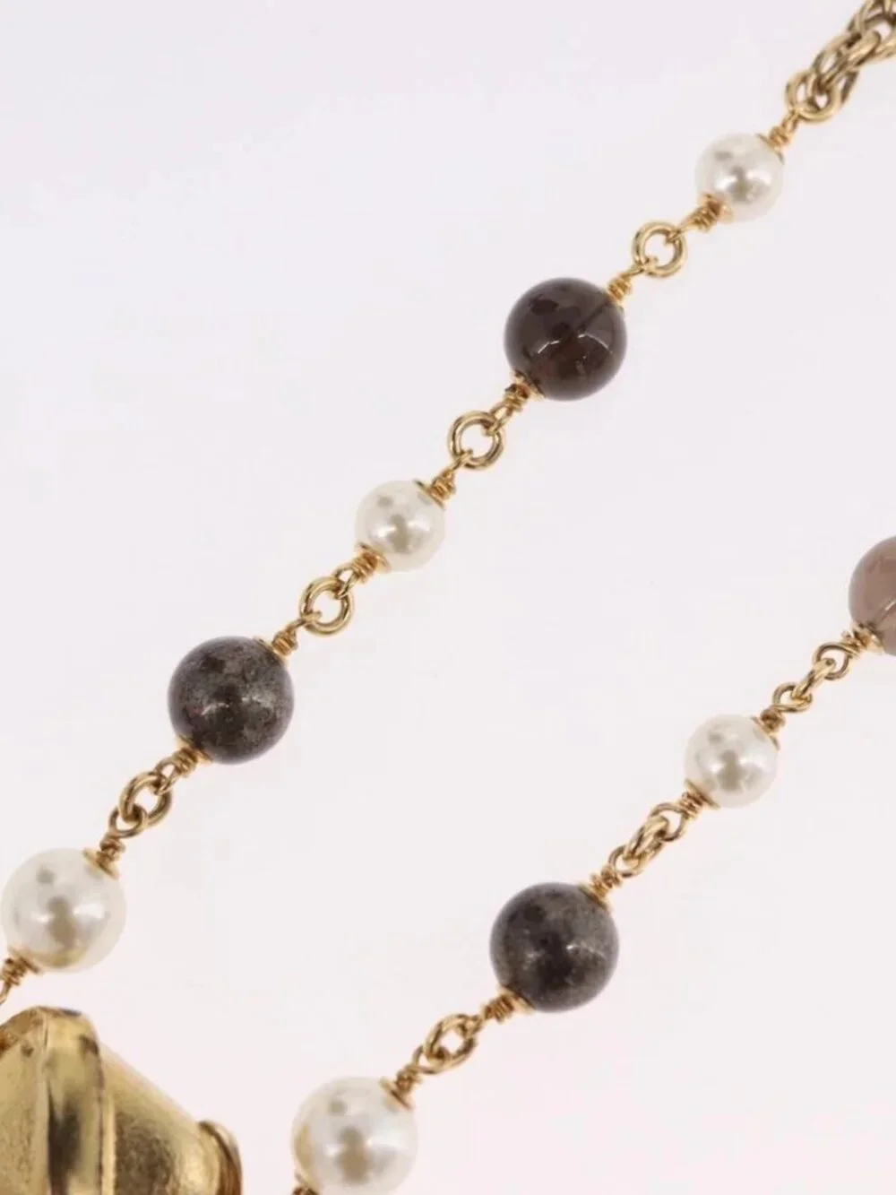 CHANEL Necklace metal Gold CC Auth 185852M